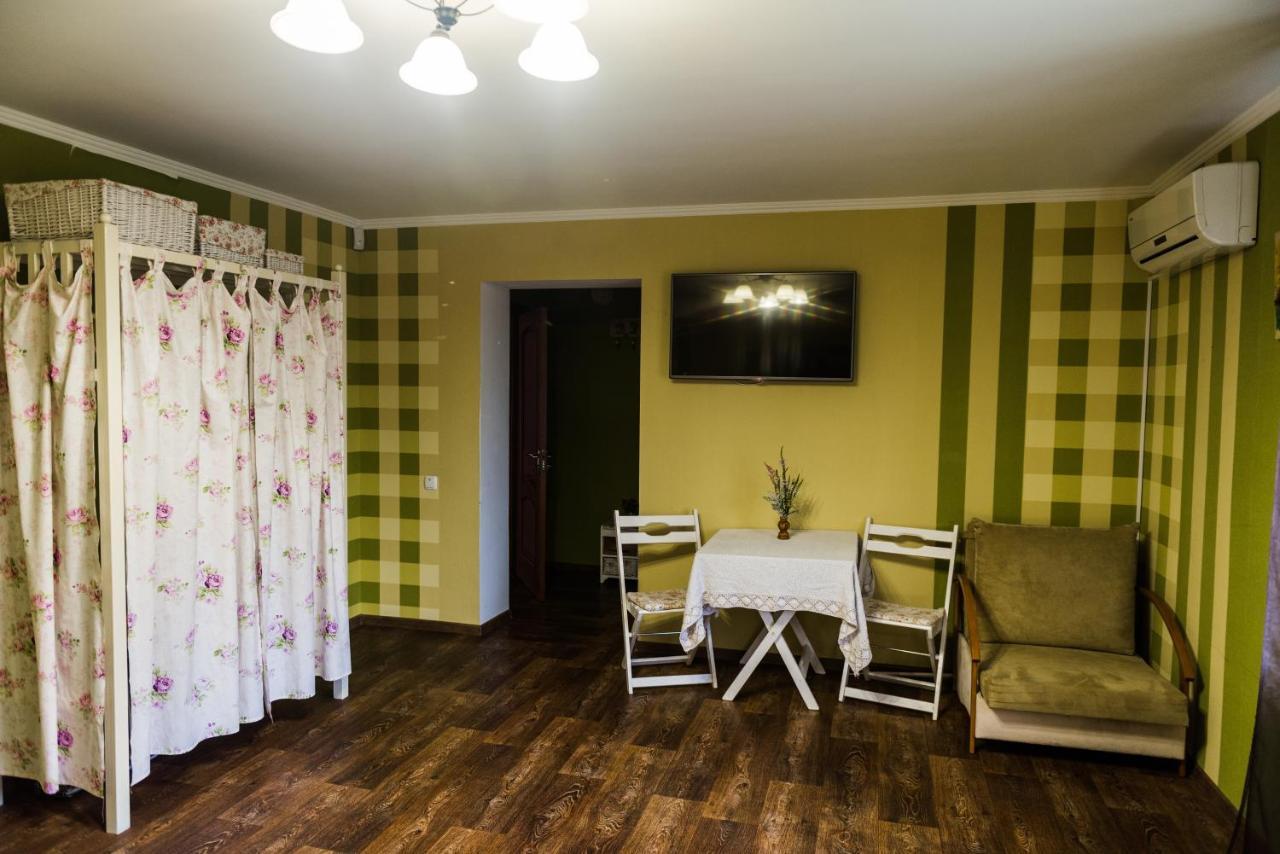 Golden Park Apartments Uman Luaran gambar