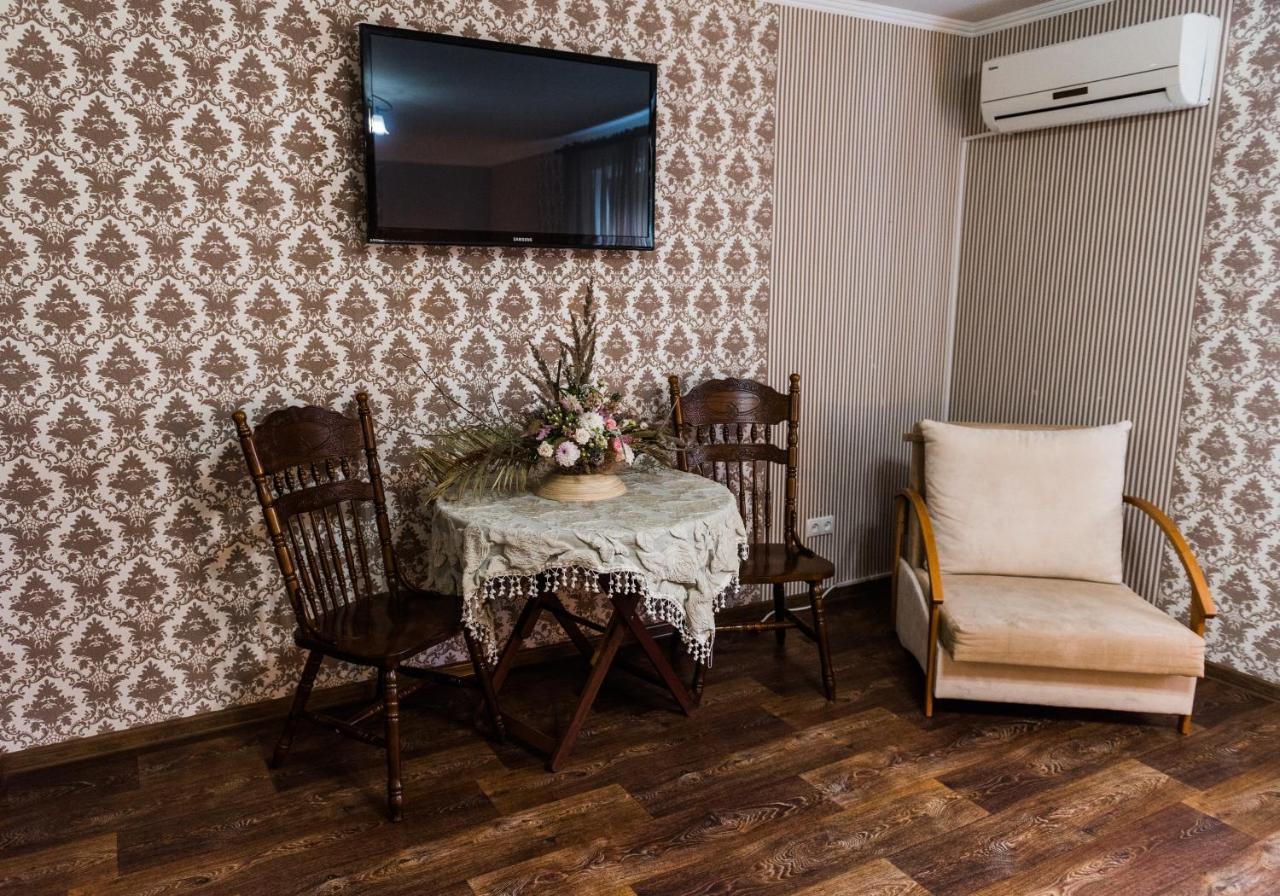 Golden Park Apartments Uman Luaran gambar