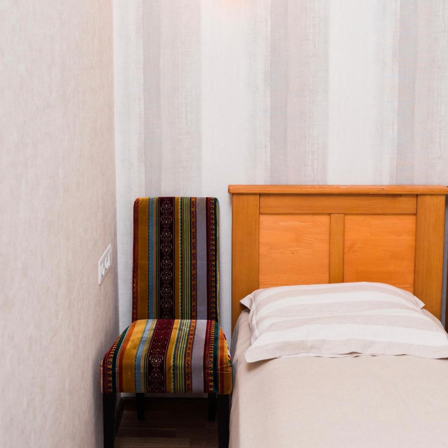 Golden Park Apartments Uman Luaran gambar