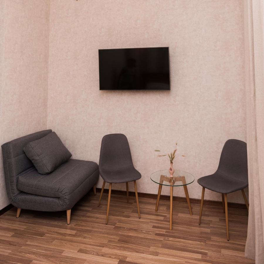 Golden Park Apartments Uman Luaran gambar