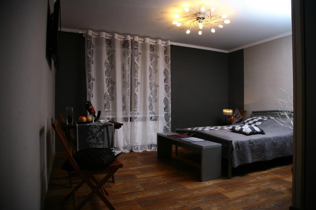 Golden Park Apartments Uman Luaran gambar