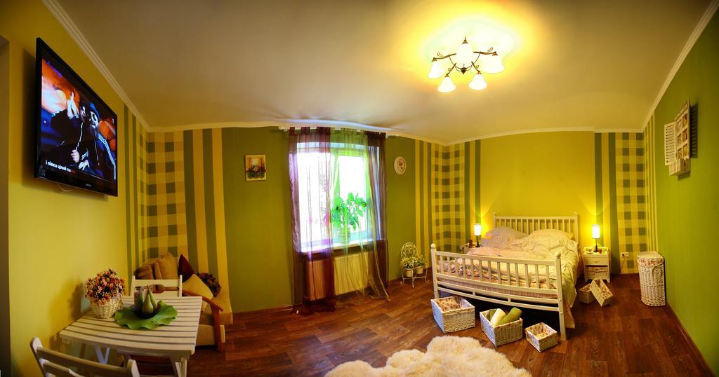 Golden Park Apartments Uman Luaran gambar